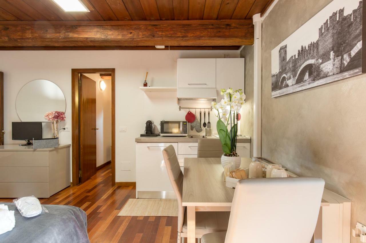 Rooms Castelvecchio - Palazzo Canossa Верона Экстерьер фото