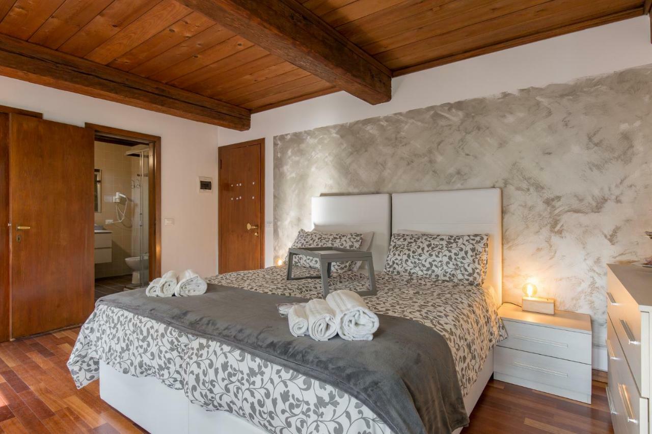 Rooms Castelvecchio - Palazzo Canossa Верона Экстерьер фото