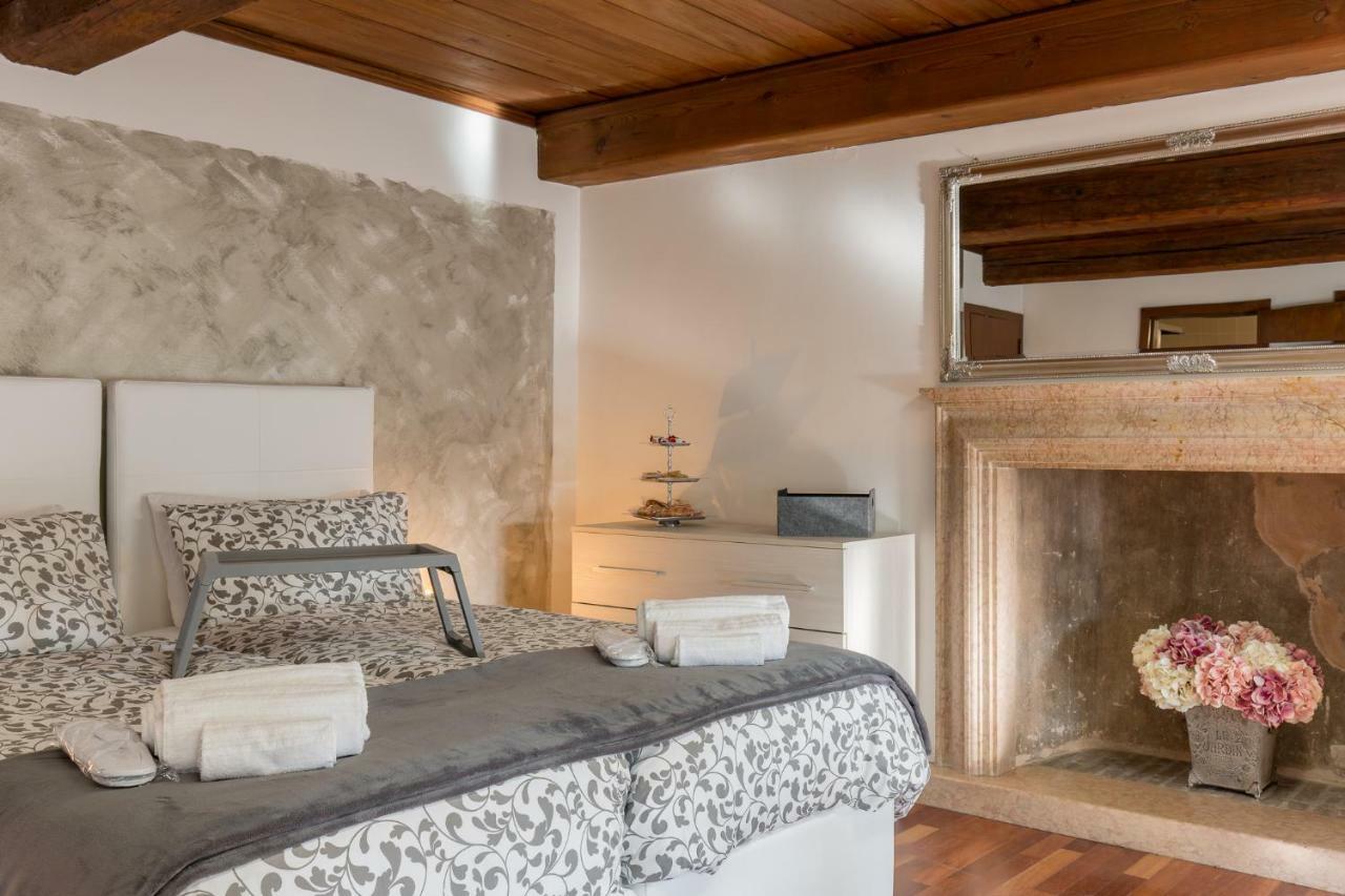 Rooms Castelvecchio - Palazzo Canossa Верона Экстерьер фото